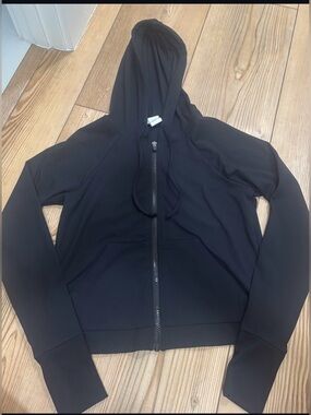Fabletics define jacket